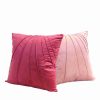 cuscino classico rosso rosa a noleggio rental design