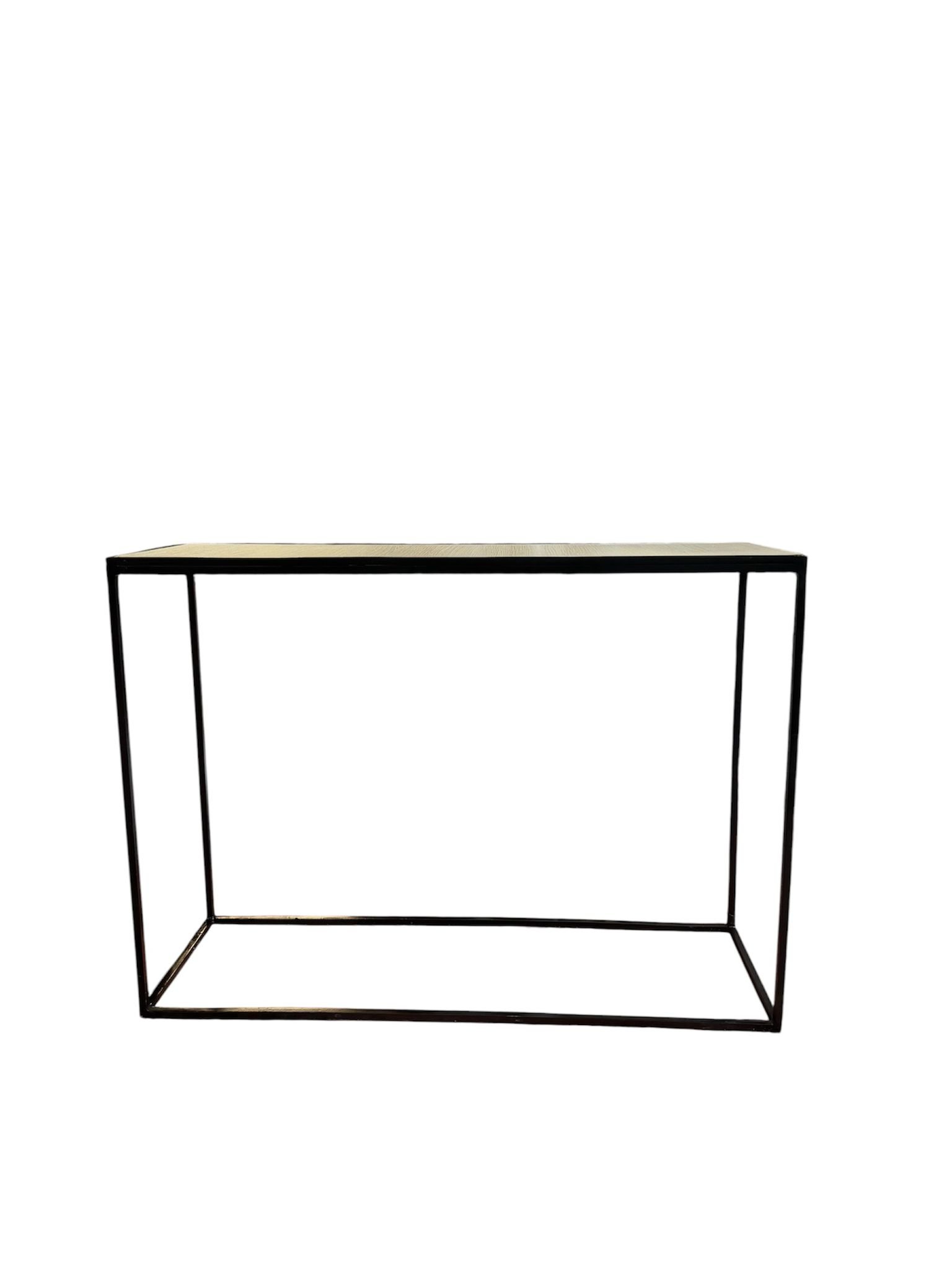Consolle industrial linear